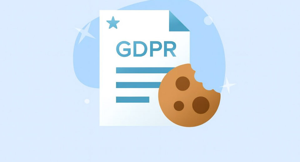 Ilustracija GDPR dokumenta z rjavim piškotkom ob strani na nežno modrem ozadju, ki simbolizira politiko piškotkov in varstvo podatkov.